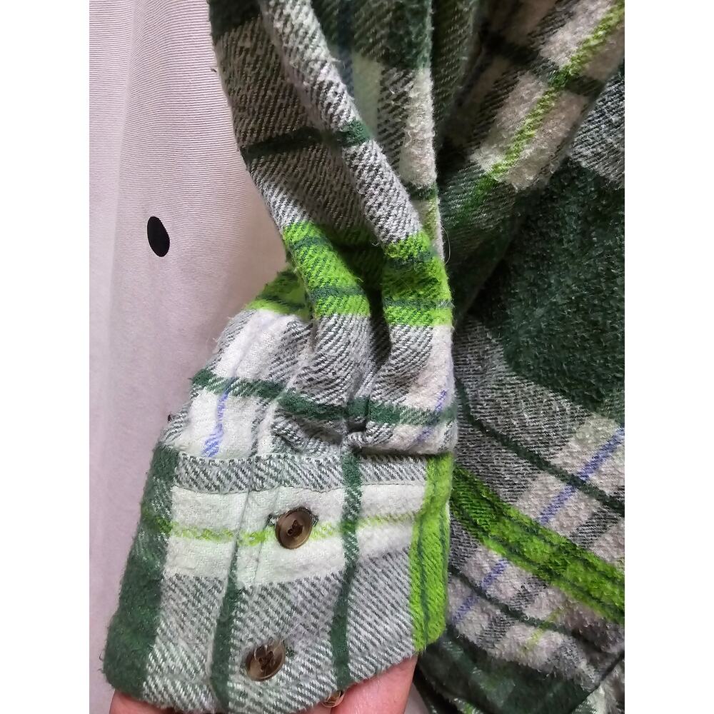 Green plaid Aerie button down flannel shacket shirt jacket size medium - Picture 4 of 10